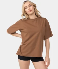 Klasyczny T-shirt Cozy Leisure