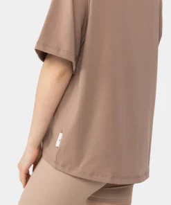 Klasyczny T-shirt Cozy Leisure