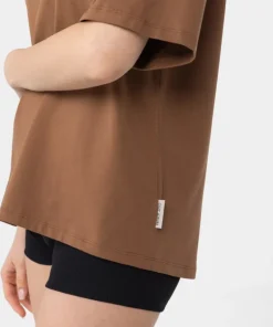 Klasyczny T-shirt Cozy Leisure